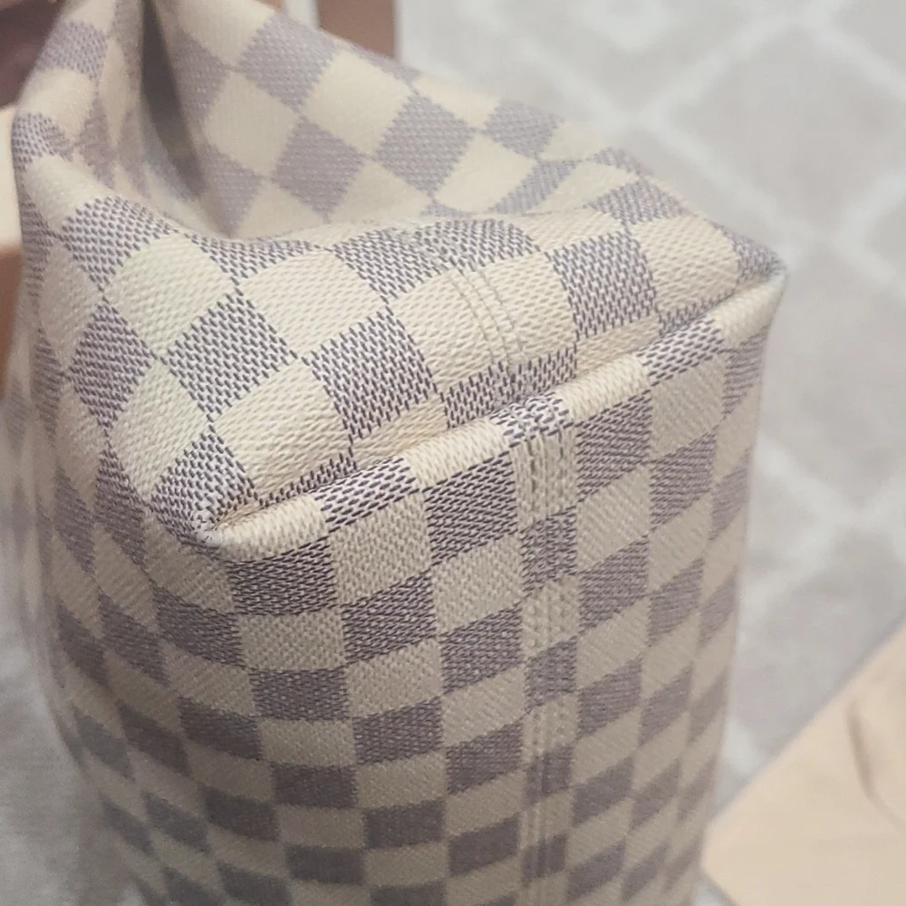 LV Graceful PM - Picture 8 of 16